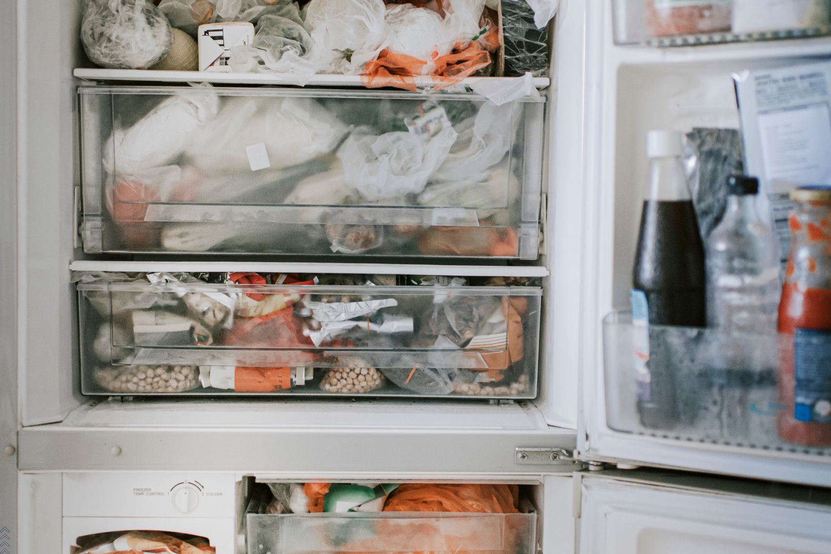 como organizar a geladeira para durar mais os alimentos